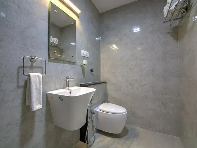 Photo 4 of 10 at Velmond Suites