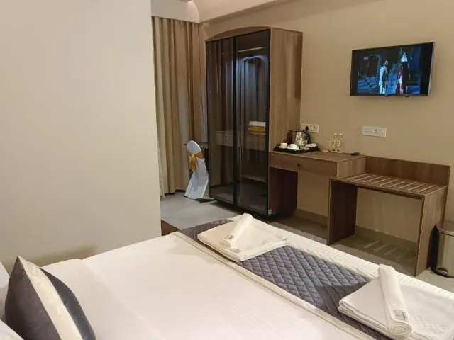 Photo 8 of 10 at Hotel Muthahalli Grand