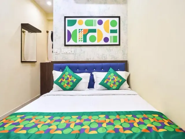 Photo 4 of 10 at Treebo Three Street Inn Near Global Village Tech Park