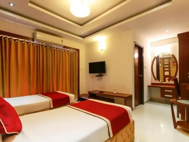 Photo 8 of 10 at Icon Suites by Bhagini