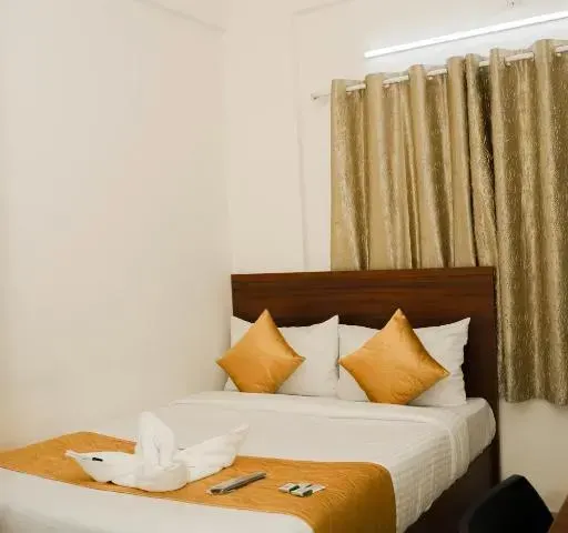Photo 5 of 10 at Spirit Inn Suites