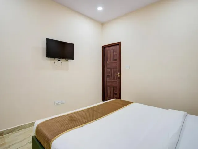 Photo 4 of 10 at Hotel Well Suites Electronic City, Bengaluru