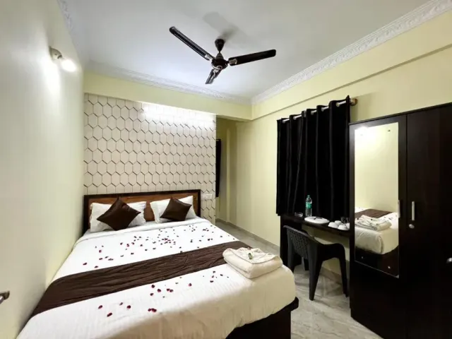 Photo 6 of 10 at Hotel East park Electronic City