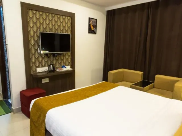Photo 8 of 10 at The Porch Inn Hotel & Service Apartments Near Nimhans Hospital