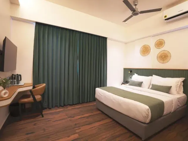 Photo 9 of 10 at Earth Hotels Hebbal