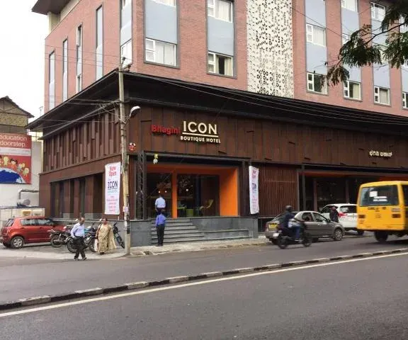 Photo 9 of 10 at ICON Boutique by Bhagini