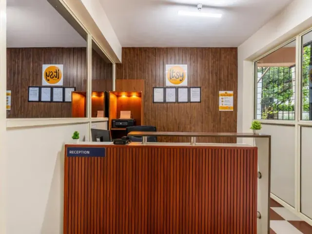 Photo 3 of 10 at Itsy Hotels Manyu Inn