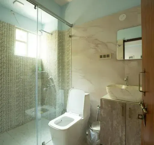 Photo 4 of 10 at CASA ALBELA Luxury Serviced Apartments - Bespoke, Themed Suites & Rooms