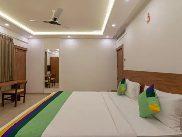 Photo 10 of 10 at Treebo Global Stay, Jayanagar