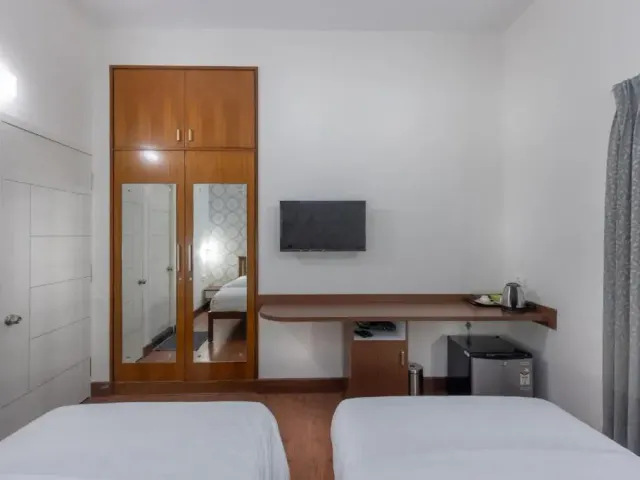 Photo 4 of 10 at Ixora Suites