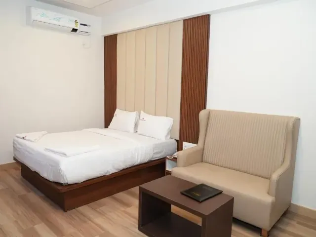 Photo 7 of 10 at Hotel Grand Sigma