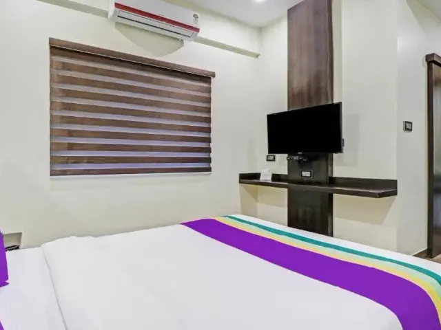 Photo 4 of 10 at Treebo Premium Raj Vista Global Village