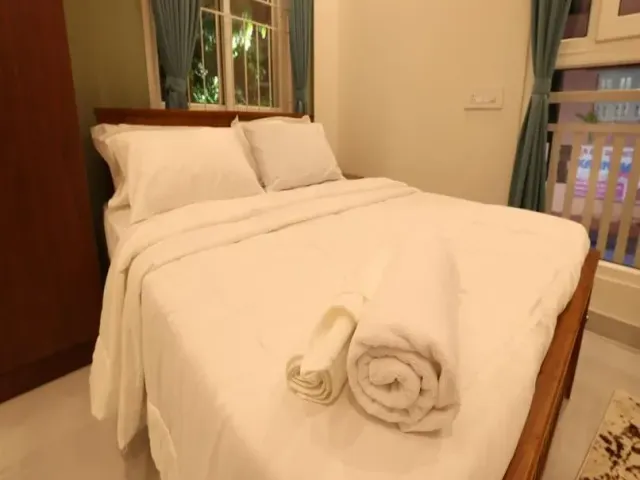 Photo 3 of 10 at Olivette Suites