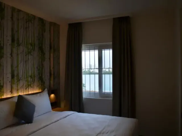Photo 4 of 10 at CITY LAKE HOTEL