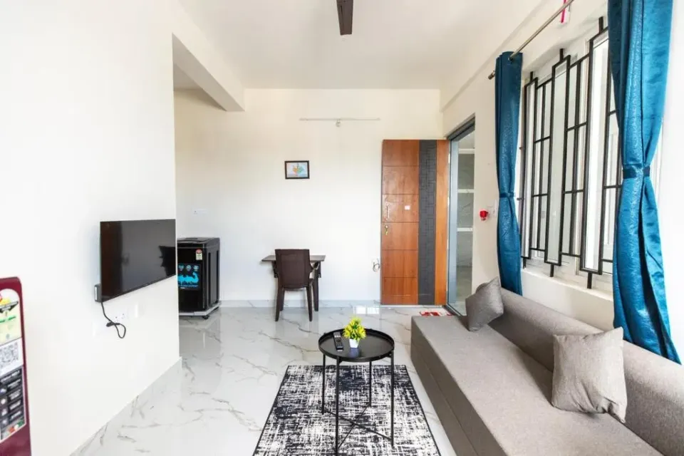 Photo 1 of 10 at 1BHK 2km From Hosa Road Metro with lift 101