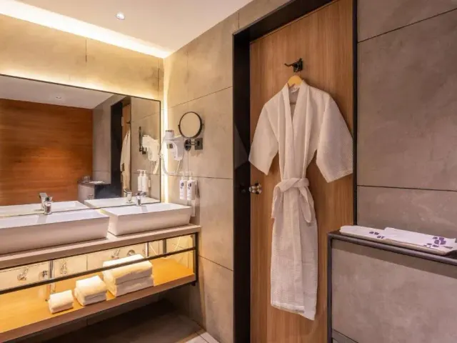 Photo 6 of 10 at Park Inn & Suites by Radisson Bengaluru Yelahanka
