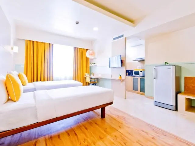 Photo 2 of 10 at Bloom Hotel - Indiranagar