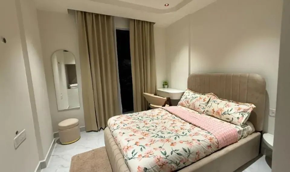 Photo 1 of 10 at Lux Living Hotel