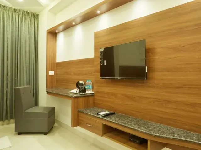 Photo 6 of 10 at VOVO PREMIER HOTEL