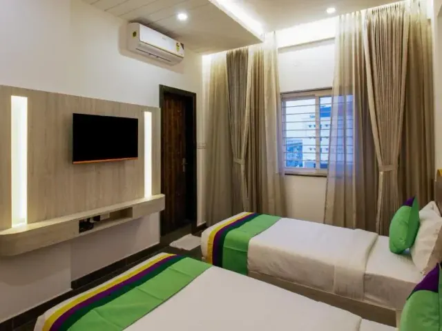 Photo 4 of 10 at Itsy Hotels Silver Keys
