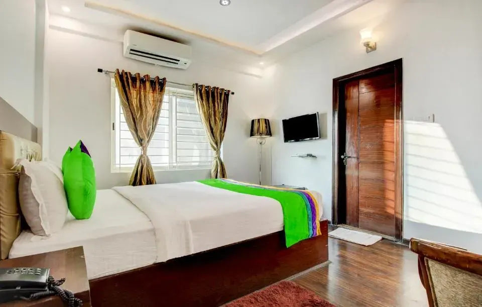 Photo 1 of 10 at Treebo The Sai Leela Suites