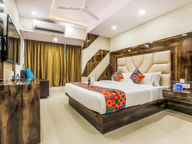 Photo 2 of 10 at FabHotel Crown Heights - Nr Koramangala Club