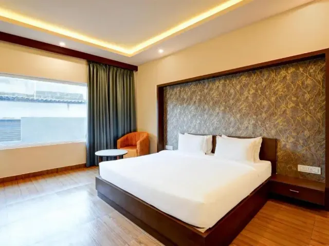 Photo 5 of 10 at Super Townhouse Oak Mahadevapura Opposite Phoenix Mall Formerly Grand Wilton Inn