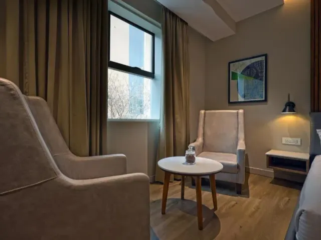 Photo 3 of 10 at Aurum Keys By VYDA