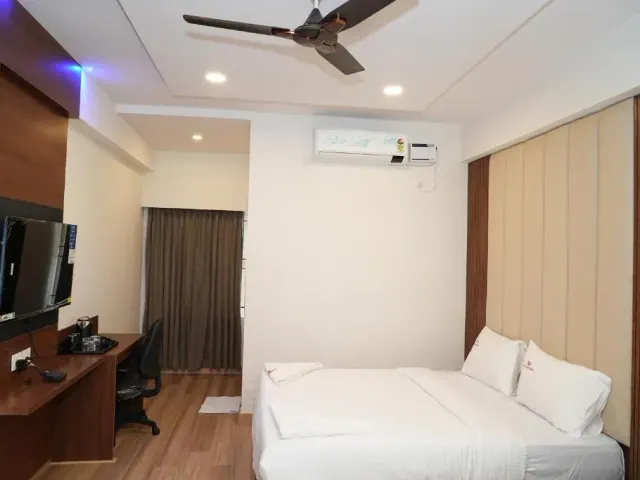 Photo 3 of 10 at Hotel Grand Sigma
