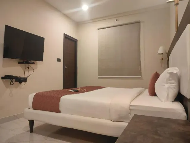 Photo 8 of 10 at Astra Hotels and Suites - Sector 7 HSR Layout