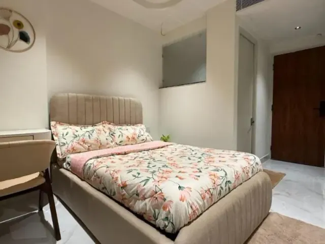 Photo 4 of 10 at Lux Living Hotel