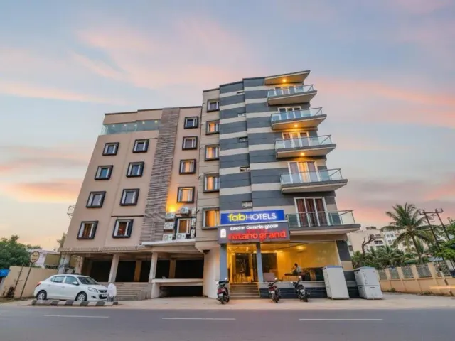 Photo 9 of 10 at FabHotel Rotano Grand