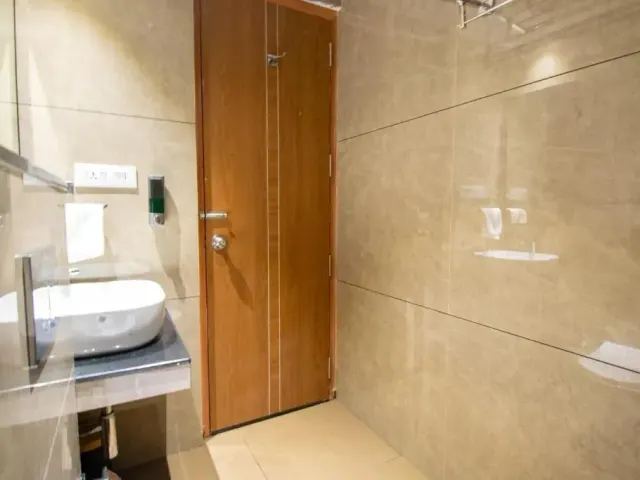 Photo 4 of 10 at Hotel Sing 65