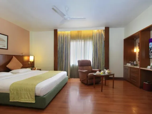 Photo 6 of 10 at La Sara Grand