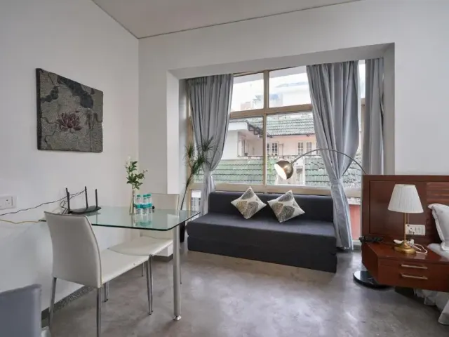 Photo 5 of 10 at Urban Opulence