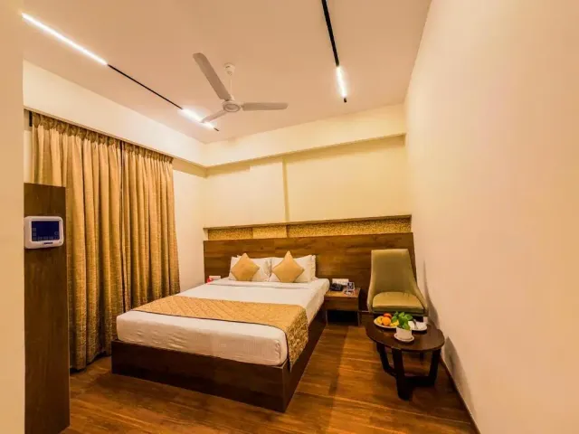 Photo 10 of 10 at Zip By Spree Hotels Brookefield