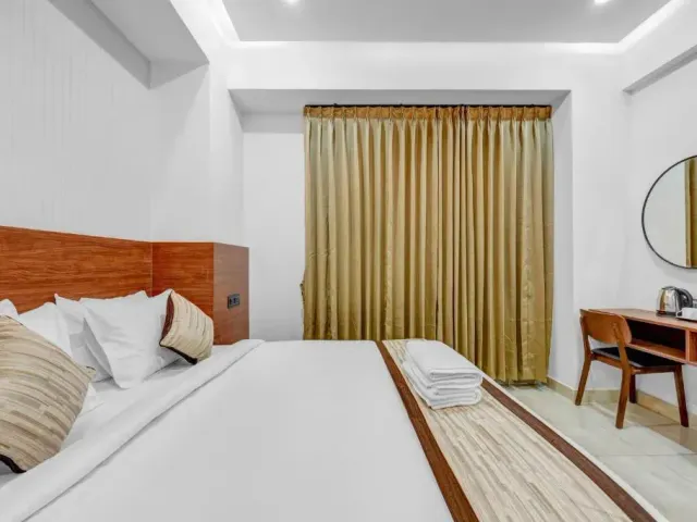 Photo 3 of 10 at UPAR Hotels Brookefield