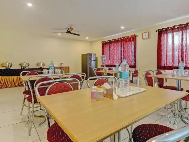 Photo 5 of 10 at Treebo Sai Suites Inn Nagavara