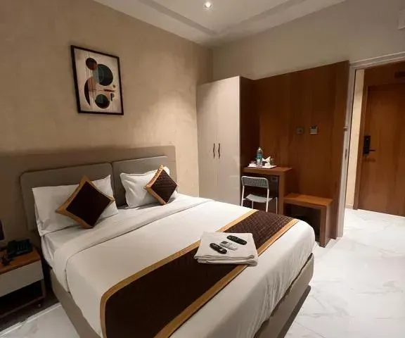 Photo 3 of 10 at Hotel Liora Suites