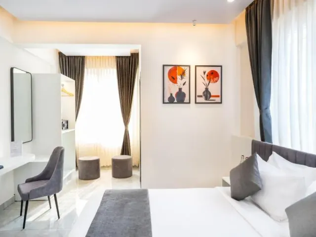 Photo 6 of 10 at U By Z Hotels, Brookefield