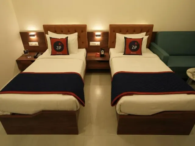 Photo 3 of 10 at Zip By Spree Hotels Purple Orchid Whitefield