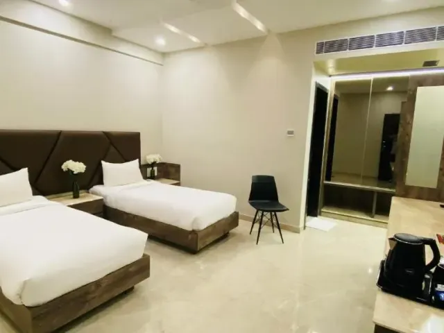 Photo 7 of 10 at Sun Shine Hotel