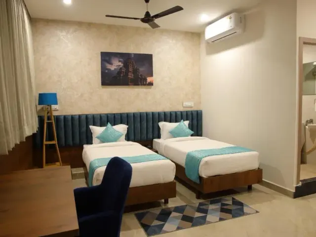Photo 7 of 10 at Zing Rooms by GuestHouse Suites