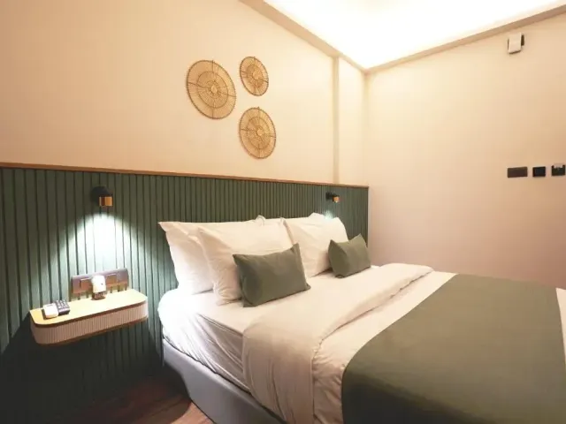 Photo 8 of 10 at Earth Hotels Hebbal