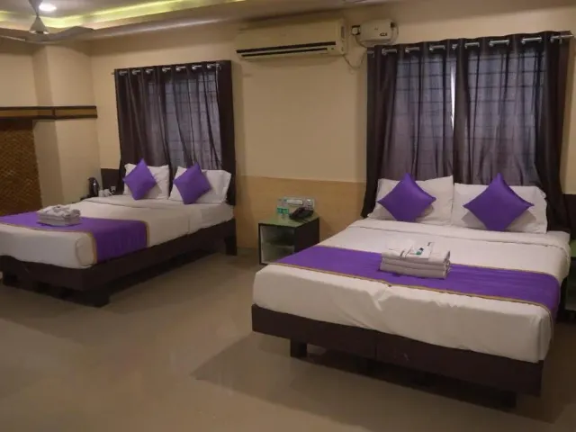 Photo 5 of 10 at Hotel UR Comforts Jayanagar