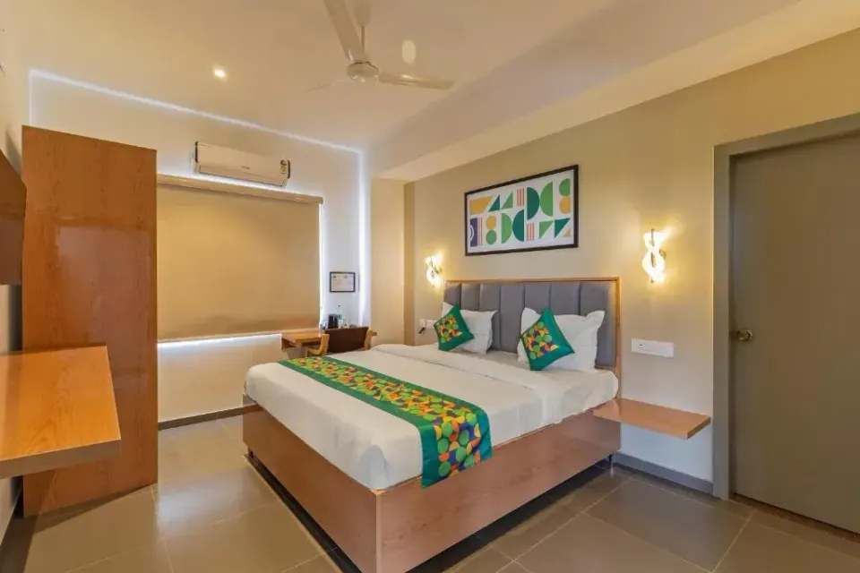 Photo 1 of 10 at Treebo Global Stay Rajajinagar