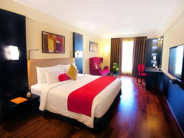 Photo 10 of 10 at Sterlings Mac Hotel