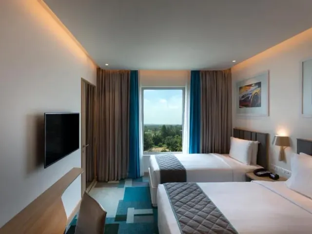 Photo 5 of 10 at Holiday Inn Express & Suites Bengaluru Old Madras Road by IHG