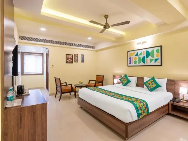 Photo 2 of 10 at Treebo Golden Stay Electronic City