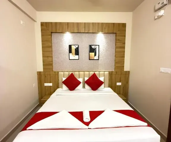 Photo 8 of 10 at FLORA SUITES
